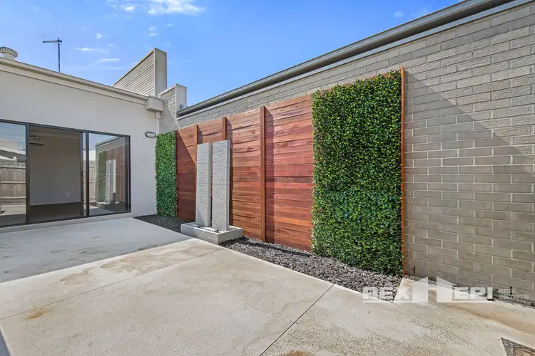 Seventh view of Homely unit listing, 33 Fadden Mews, Officer VIC 3809