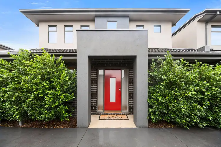 Main view of Homely townhouse listing, 2/5 Dagonet Street, Strathmore VIC 3041