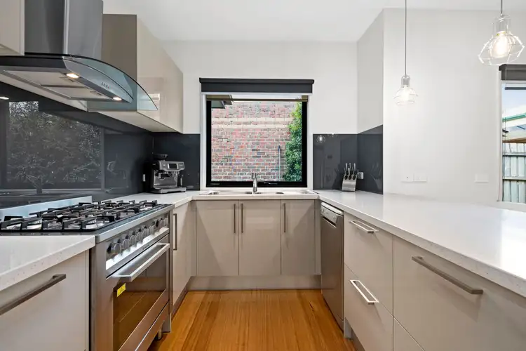 Fifth view of Homely townhouse listing, 2/5 Dagonet Street, Strathmore VIC 3041