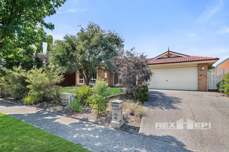 49 Rodlarni Crescent, Berwick VIC 3806