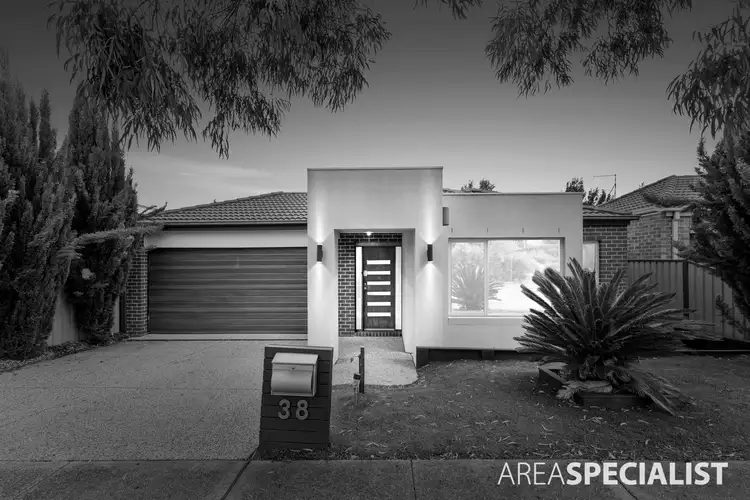 38 Wilkins Crescent, Burnside Heights VIC 3023