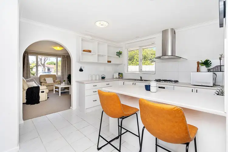 30 Glyndebourne Avenue, Thornlie WA 6108