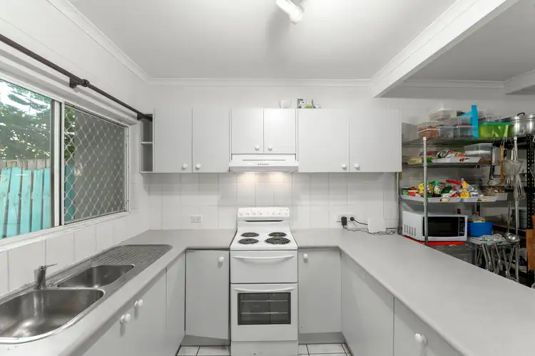 Fourth view of Homely unit listing, 4/126 Pease Street, Manoora QLD 4870