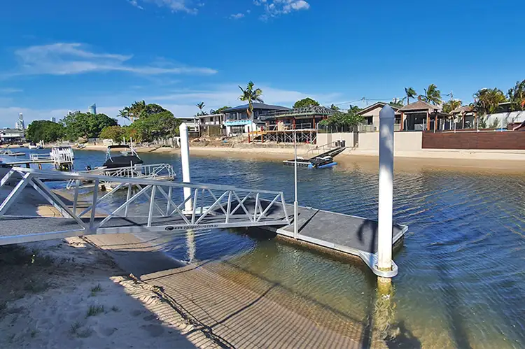 122 Rio Vista Boulevard, Broadbeach Waters QLD 4218