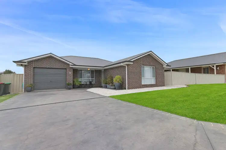 19 Wellesley Court, Raglan NSW 2795