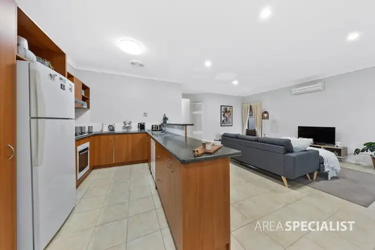 Seventh view of Homely house listing, 34 Ranmore Grove, Caroline Springs VIC 3023