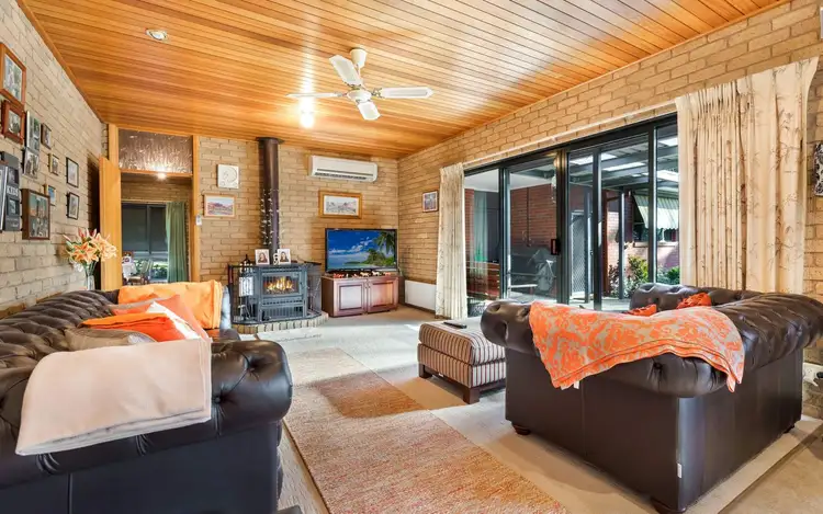 Second view of Homely house listing, 28 Cootamundra Place, Junortoun VIC 3551