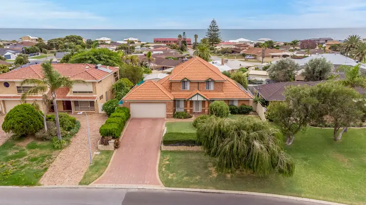 26 Seawind Drive, Silver Sands WA 6210