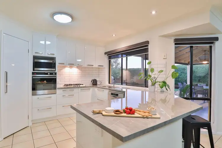 Second view of Homely house listing, 6 Nabila Court, Mildura VIC 3500