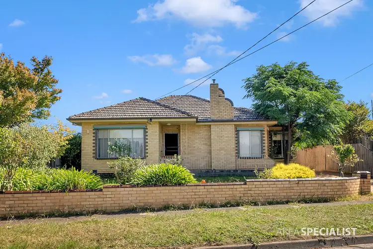 8 Sarona Street, Dandenong VIC 3175