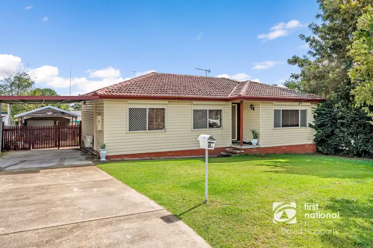 19 Buffier Crescent, Rutherford NSW 2320