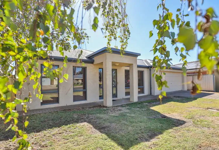 8 Darlington Parade, Mildura VIC 3500
