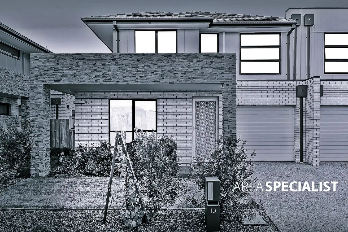 Main view of Homely townhouse listing, 10 Poa Court, Keysborough VIC 3173