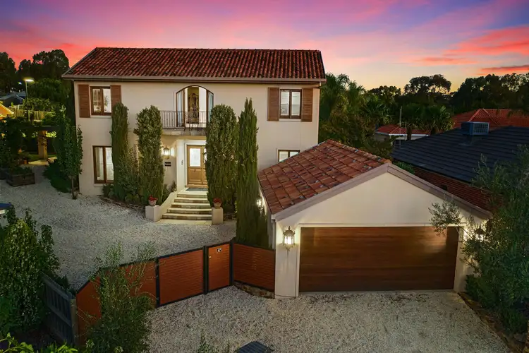 4A Isabella Grove, Strathdale VIC 3550