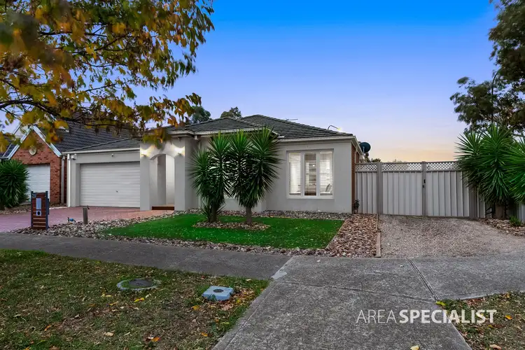 29 Nullarbor Place, Caroline Springs VIC 3023