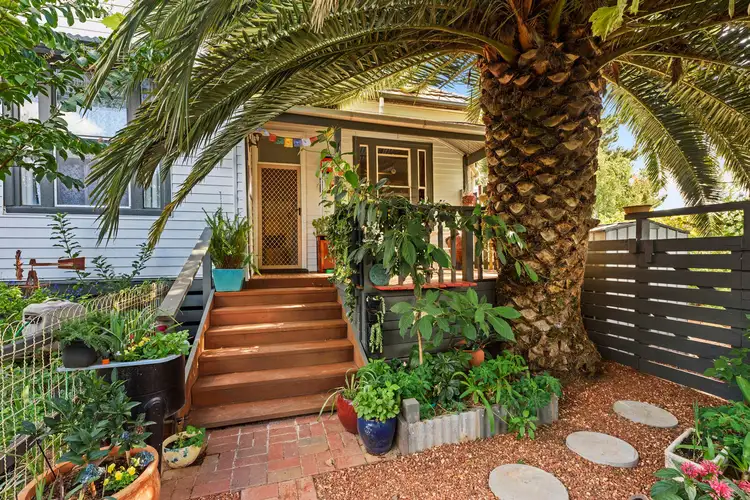 17 Ashley Street, Ironbark VIC 3550