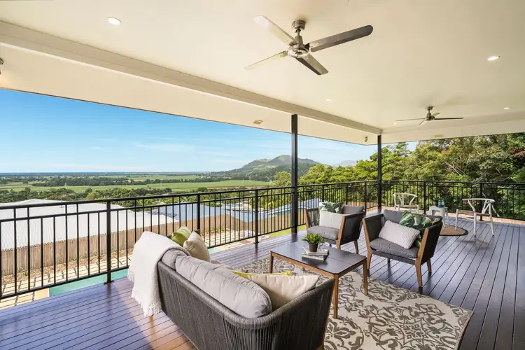 69 Daphne Drive, Redlynch QLD 4870