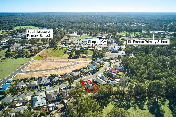 Second view of Homely house listing, 17 Bassett Drive, Strathfieldsaye VIC 3551
