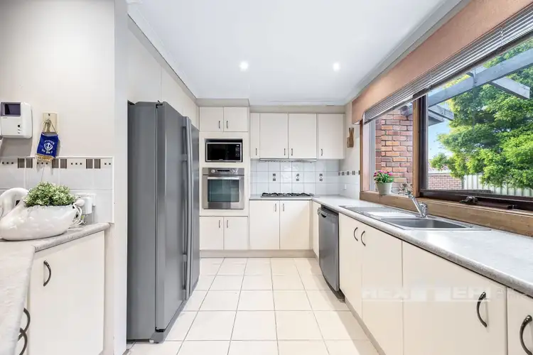 Fifth view of Homely house listing, 5 Eva Court, Hallam VIC 3803