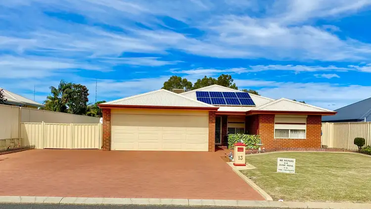 13 Elliott Street, Waroona WA 6215
