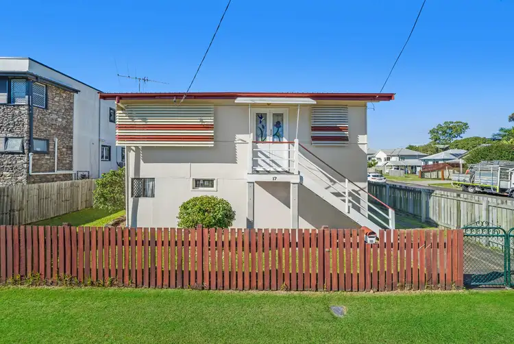 17 Eleventh Avenue, Brighton QLD 4017
