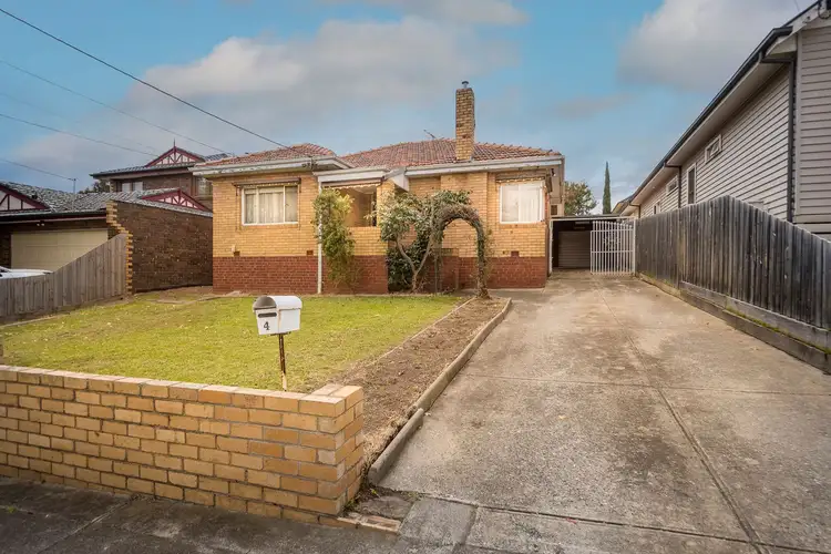 4 Deakin Street, Essendon VIC 3040