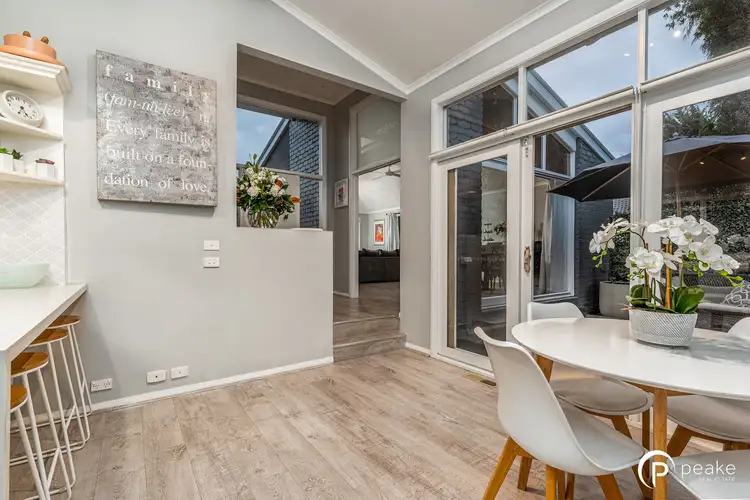 Sixth view of Homely house listing, 10 Ezard Close, Berwick VIC 3806