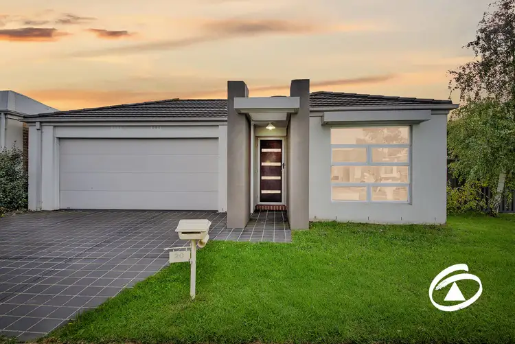 20 Orchard Valley Avenue, Pakenham VIC 3810