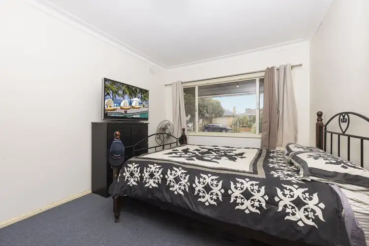 Fifth view of Homely house listing, 72 Links Street, Sunshine West VIC 3020