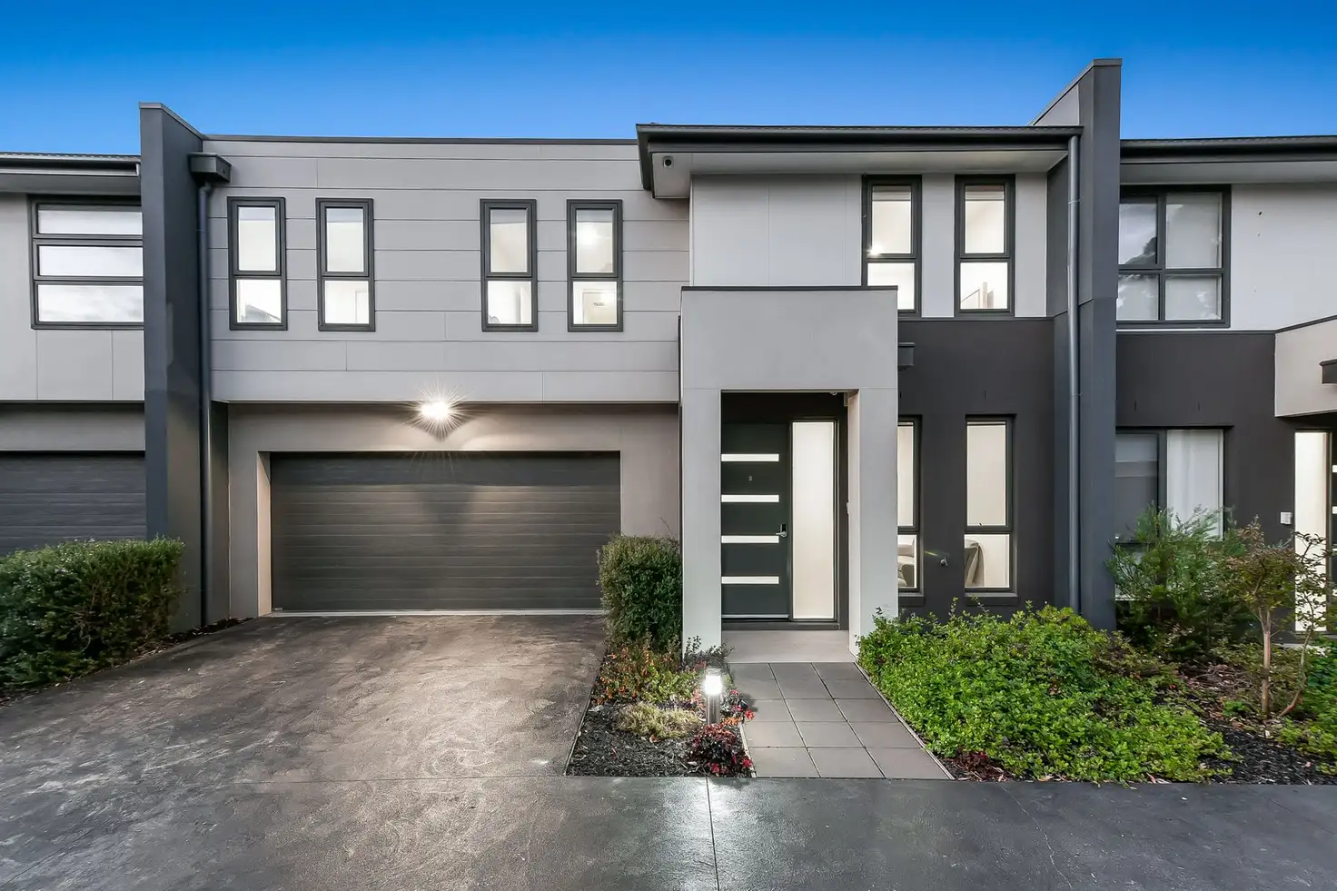 Main view of Homely townhouse listing, 2/31 Orlando Crescent, Keysborough VIC 3173