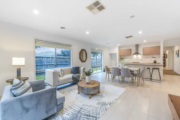 Sixth view of Homely house listing, 8 Glenfern Street, Keysborough VIC 3173