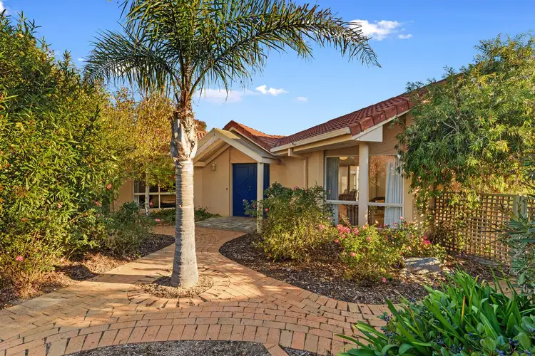 8 Lona Close, Spring Gully VIC 3550