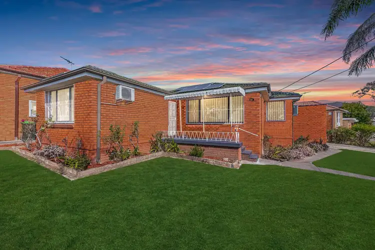 27 Mountview Avenue, Beverly Hills NSW 2209