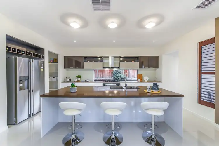 Fifth view of Homely house listing, 33 Daylily Drive, Keysborough VIC 3173