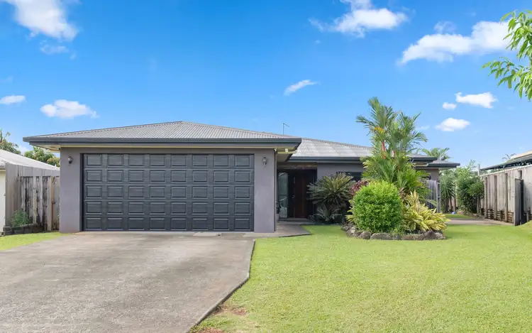 33 Bassett Street, Kanimbla QLD 4870