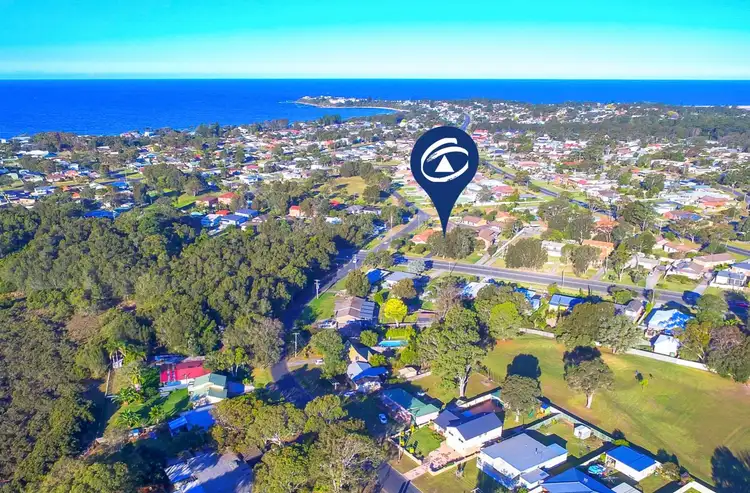 Second view of Homely villa listing, 3/180 Prince Edward Avenue, Culburra Beach NSW 2540