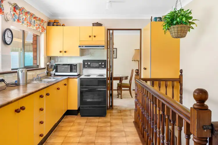 Sixth view of Homely house listing, 8 Benshulla Drive, Bolwarra Heights NSW 2320