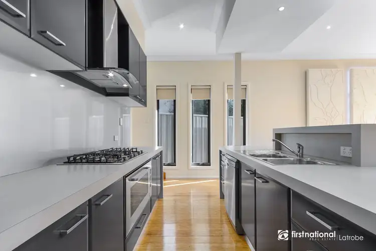 Fifth view of Homely house listing, 1/100 Crosss Road, Traralgon VIC 3844