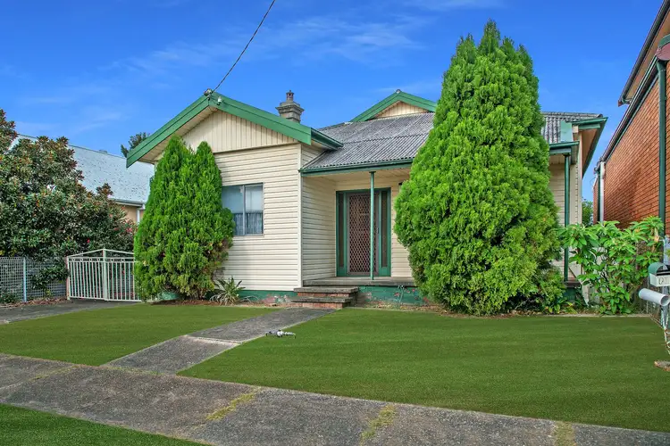 209 Kemp Street, Hamilton South NSW 2303