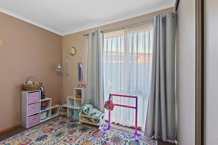Sixth view of Homely unit listing, 8/9 Crusoe Road, Kangaroo Flat VIC 3555