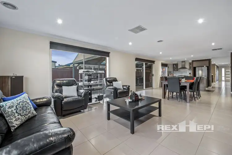 Third view of Homely house listing, 7 Peisley Crescent, Cranbourne East VIC 3977