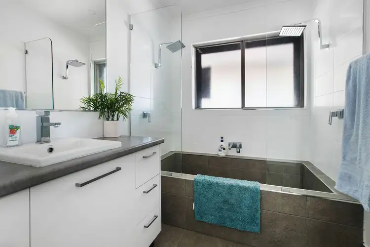 11 Padbury Way, Bulgarra WA 6714