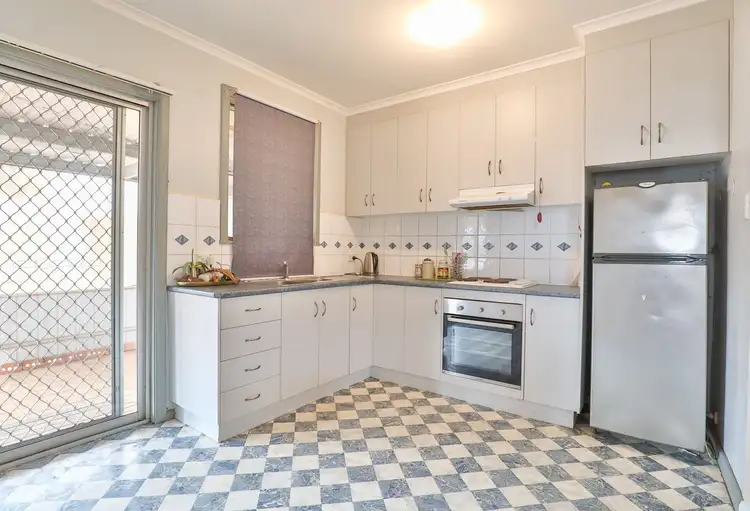 Sixth view of Homely house listing, 6 Westcliffs Avenue, Red Cliffs VIC 3496