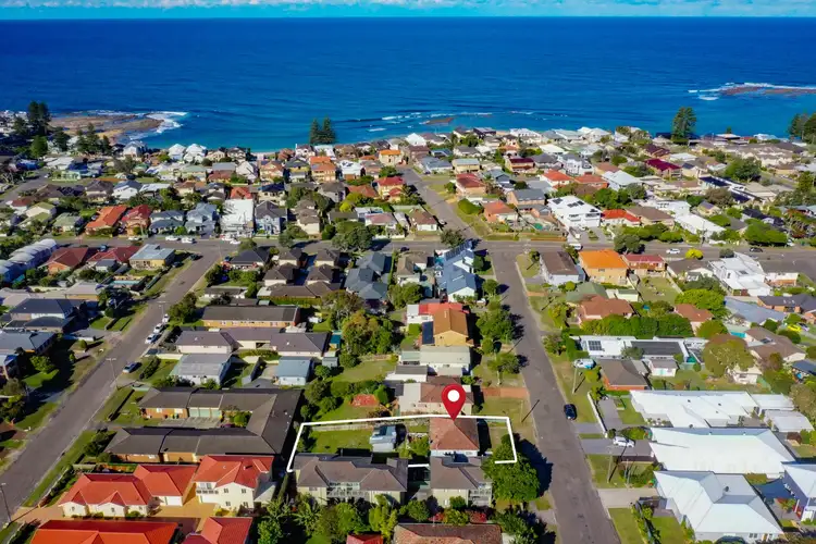 6 Moorah Avenue, Blue Bay NSW 2261
