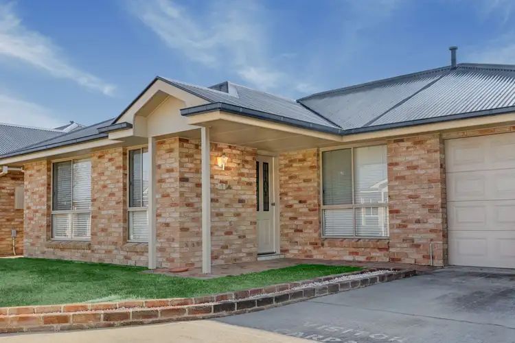 7/24A Durham Street, Bathurst NSW 2795