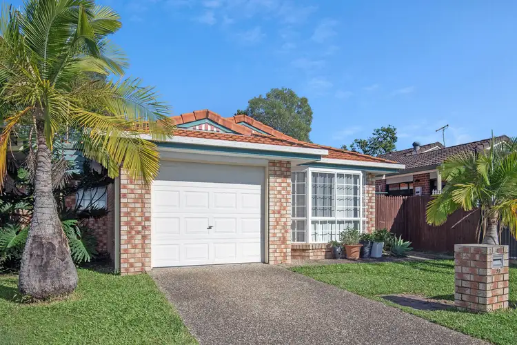 2/79 Cootharaba Drive, Helensvale QLD 4212