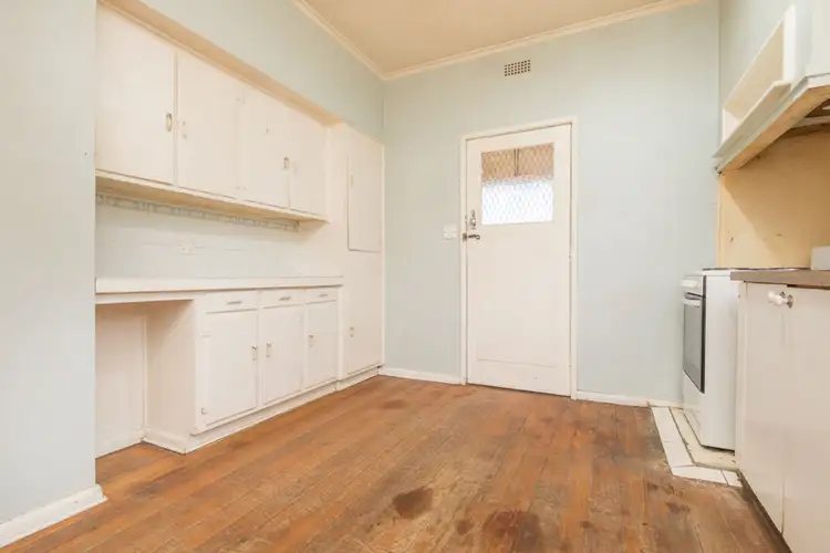 Fourth view of Homely house listing, 4 Loddon Avenue, Red Cliffs VIC 3496