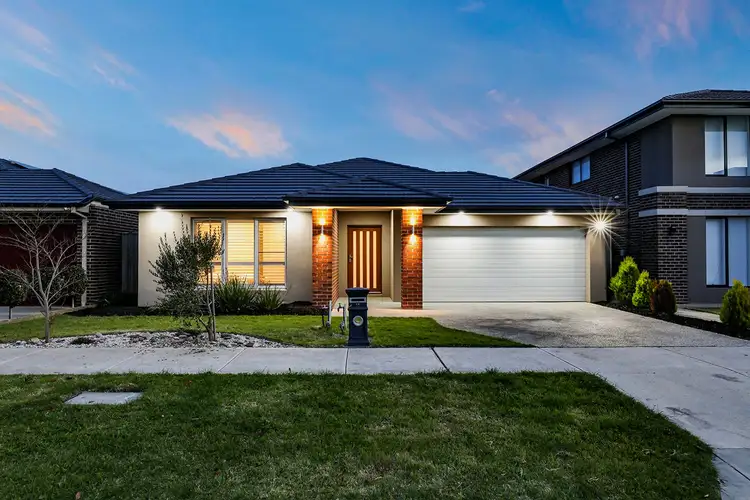 11 Bellotto Street, Cranbourne North VIC 3977