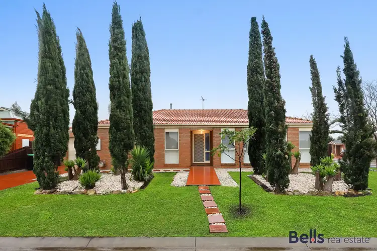 Main view of Homely unit listing, 2/1 Sylvia Close, Hillside VIC 3037