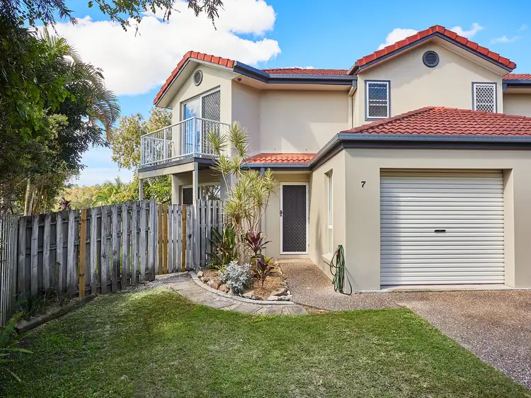 7/6 Buddy Holly Close, Parkwood QLD 4214